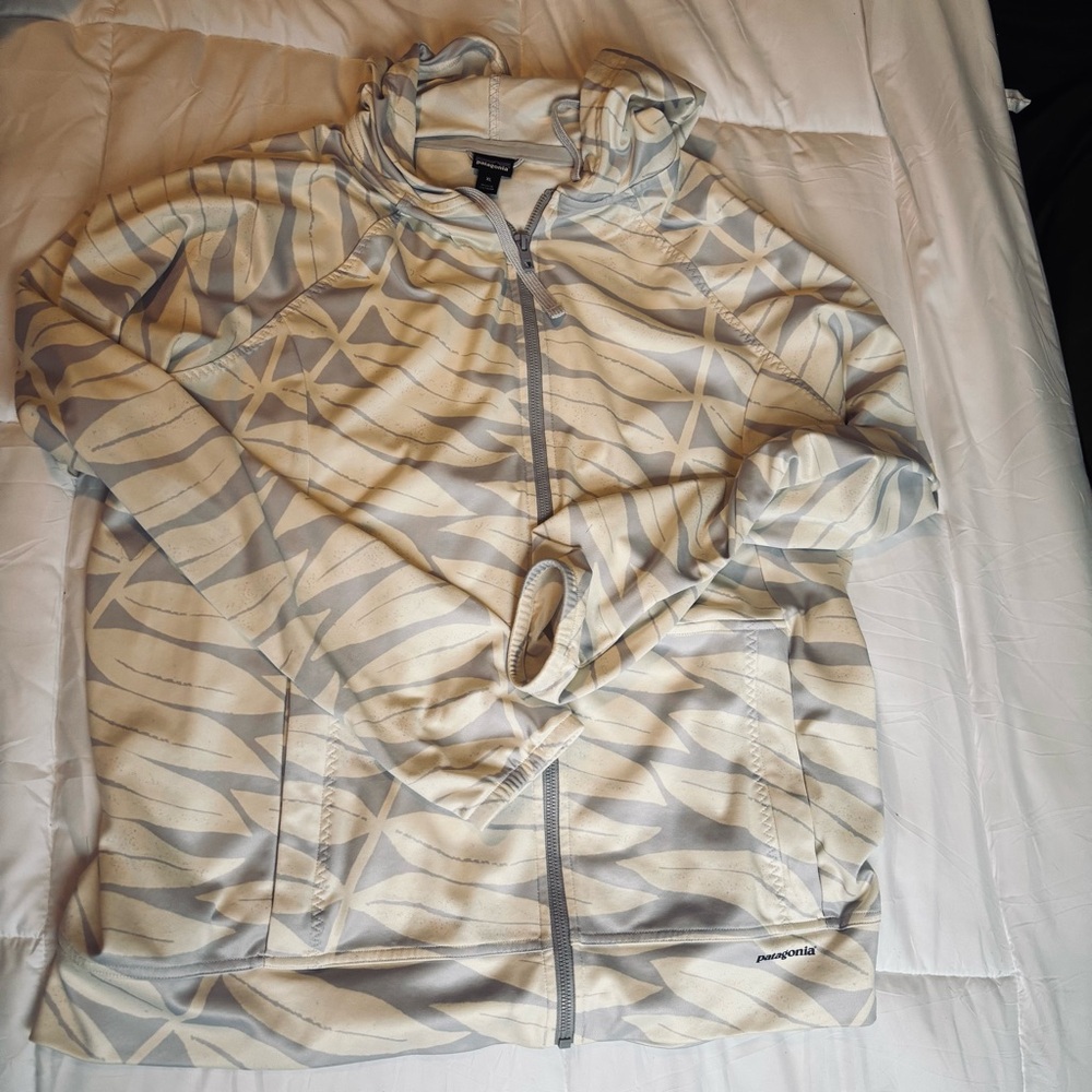 Patagonia Cream and lilac zip up hoodie